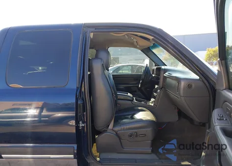 2006 Chevrolet Silverado 1500 Lt3 z USA, uszkodzony, nr VIN 2GCEK19B761118277